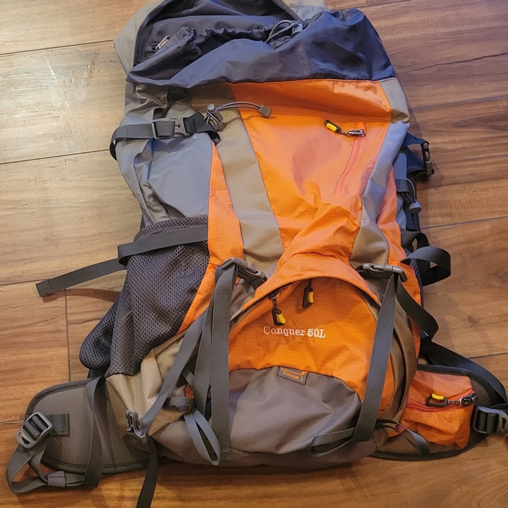 Nwt hiking backpack